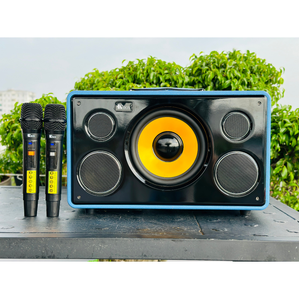 LOA XÁCH TAY KCBOX KC S8 KÈM 2MIC CÔNG SUẤT 200WAT NGOẠI HÌNH GỌN NHẸ TINH TẾ -BASS SIÊU TRẦM NGHE NHẠC KARAOKE HAY
