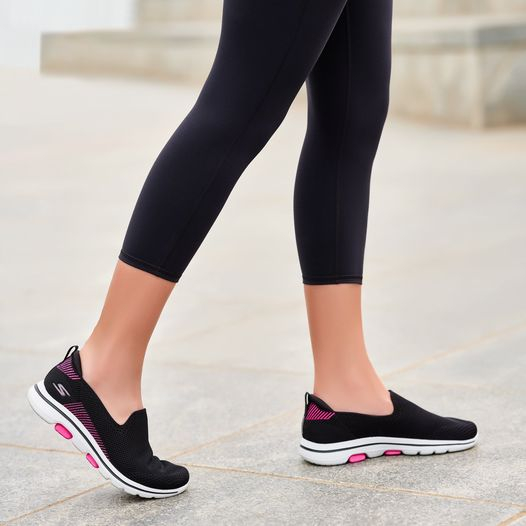 Giày lười skechers gowalk 5 chính hãng 15900