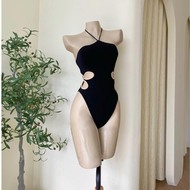 Swimsuit cut-out eo bông hoa