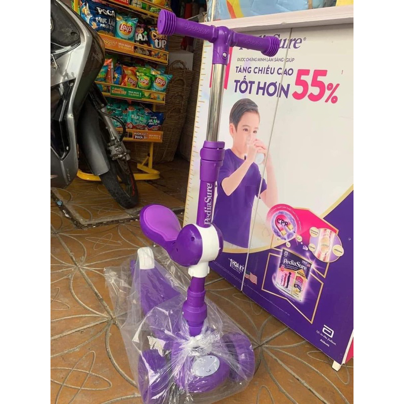 Xe chòi chân pediasure có ghế ngồi