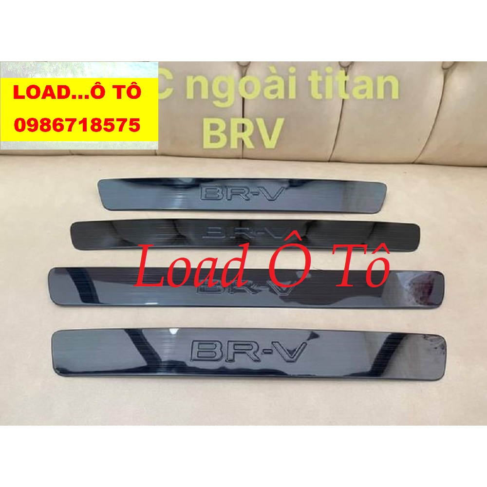 Ốp Bậc Cửa, Nẹp Bước Chân Xe Honda BRV 2023-24 Mẫu Vân Titan Cao Cấp, Bộ Sẵn Keo Dán 3M