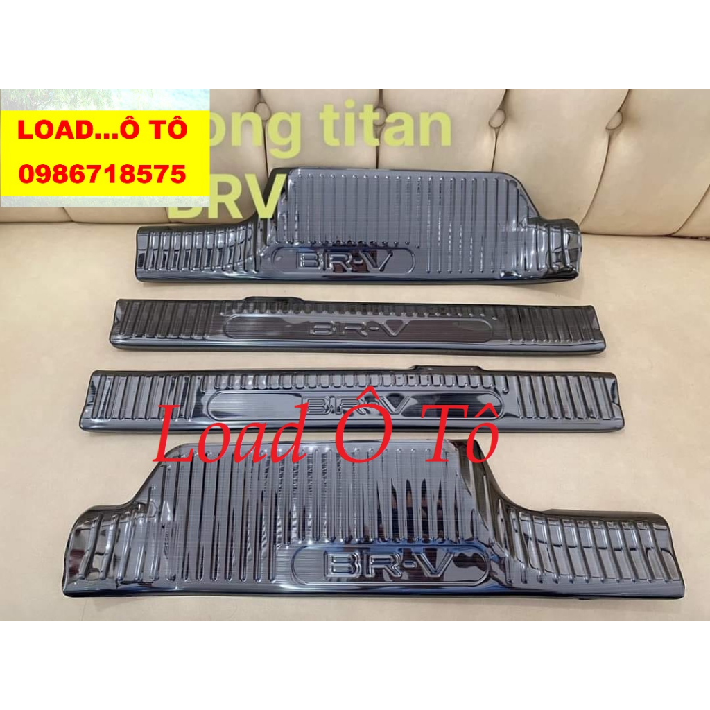 Ốp Bậc Cửa, Nẹp Bước Chân Xe Honda BRV 2023-24 Mẫu Vân Titan Cao Cấp, Bộ Sẵn Keo Dán 3M