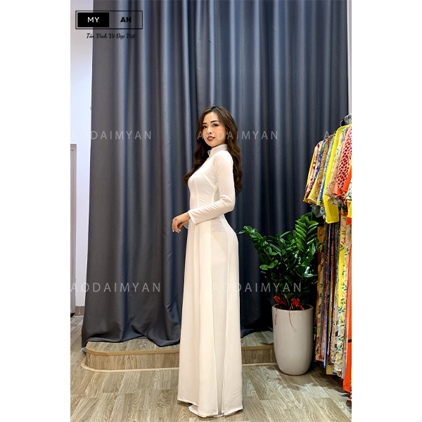 Áo dài  truyền thống 4 tà , màu trắng kem, lụa chiffon mềm mại,không nhăn,duyên dáng, thướt tha   - TT001