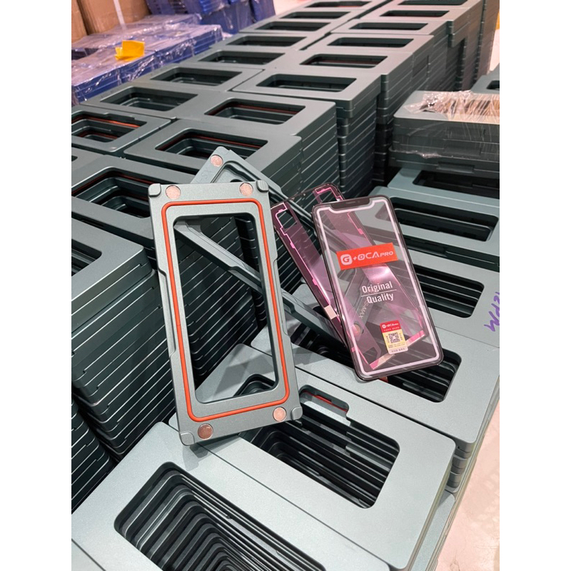 Khuôn Ép Ron Nam Châm iP