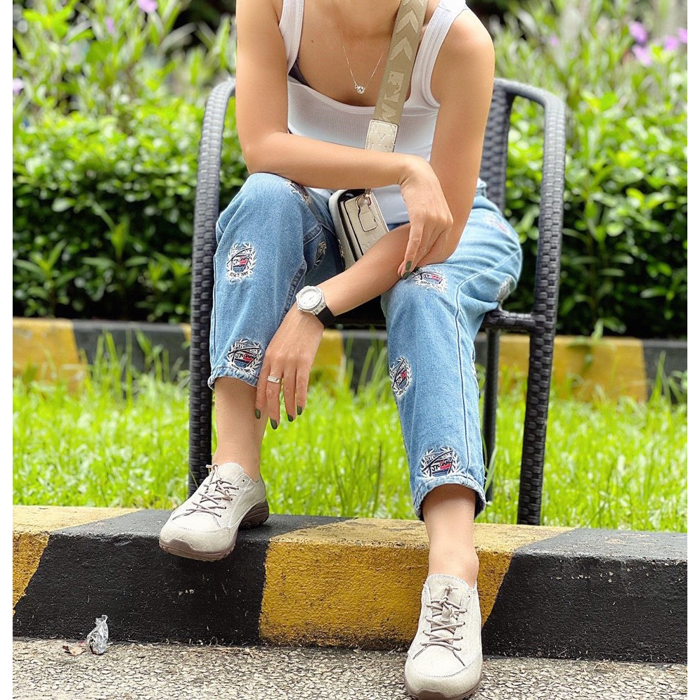 Giày Nữ Sneaker Cực Êm Thời Trang Bụi