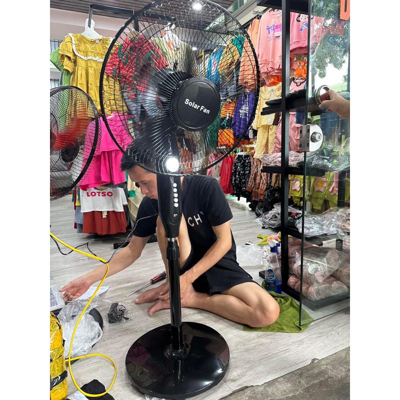 Quạt tích điện