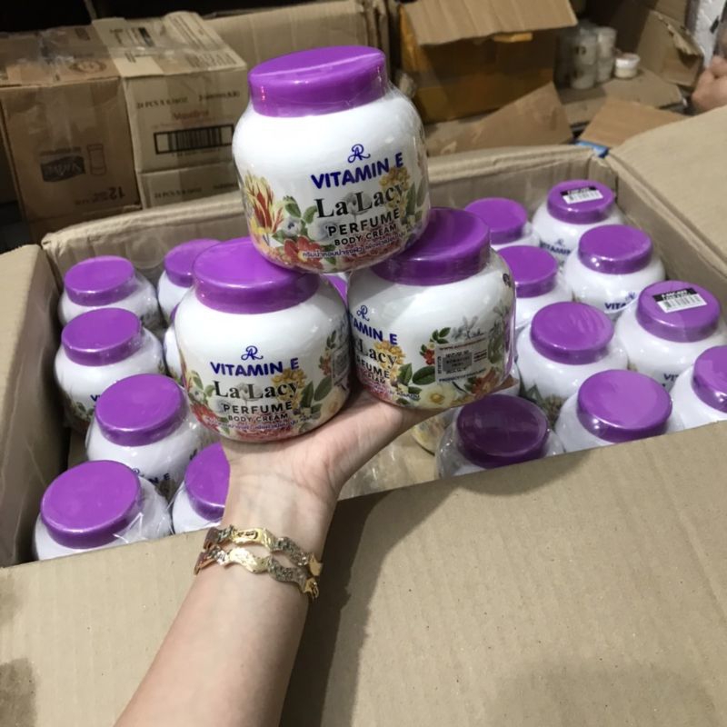 Lotion dưỡng thể hương nước hoa vitamin E Teaya thái lan