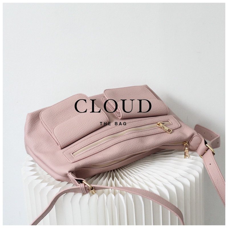 Túi đeo chéo nhiều túi phong cách cho nữ Cloud the shoes
