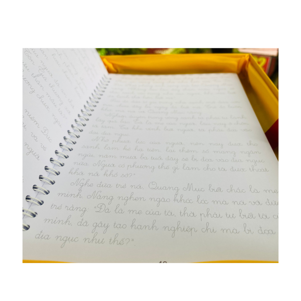 Sách -Vở Chép Kinh Địa Tạng Hương Trang A4 Và A5