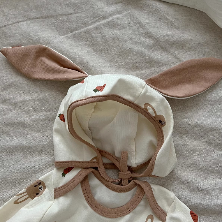 Bodysuit Liền Thân Kèm Mũ Tai Thỏ Dễ Thương Cho Bé Chất Liệu Mềm Mại Size 0-9M