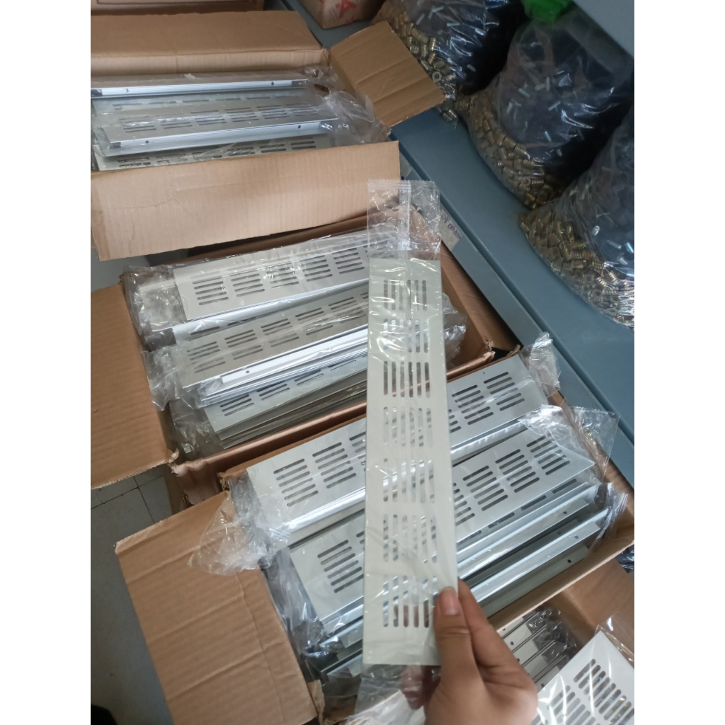 Khe thoát nhiệt hàng chất lượng cao