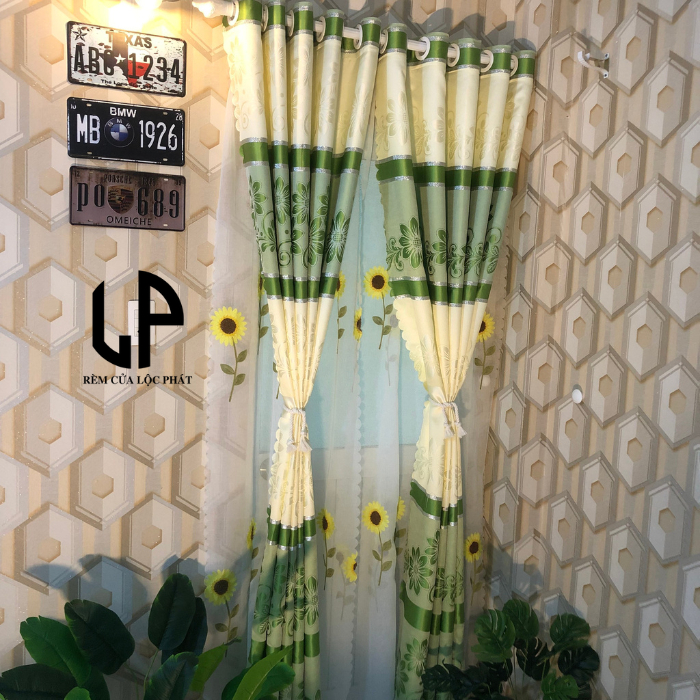 Rèm cửa cao cấp vải gấm hoa văn sọc xanh lá cây,trang trí phòng khách phòng ngủ.