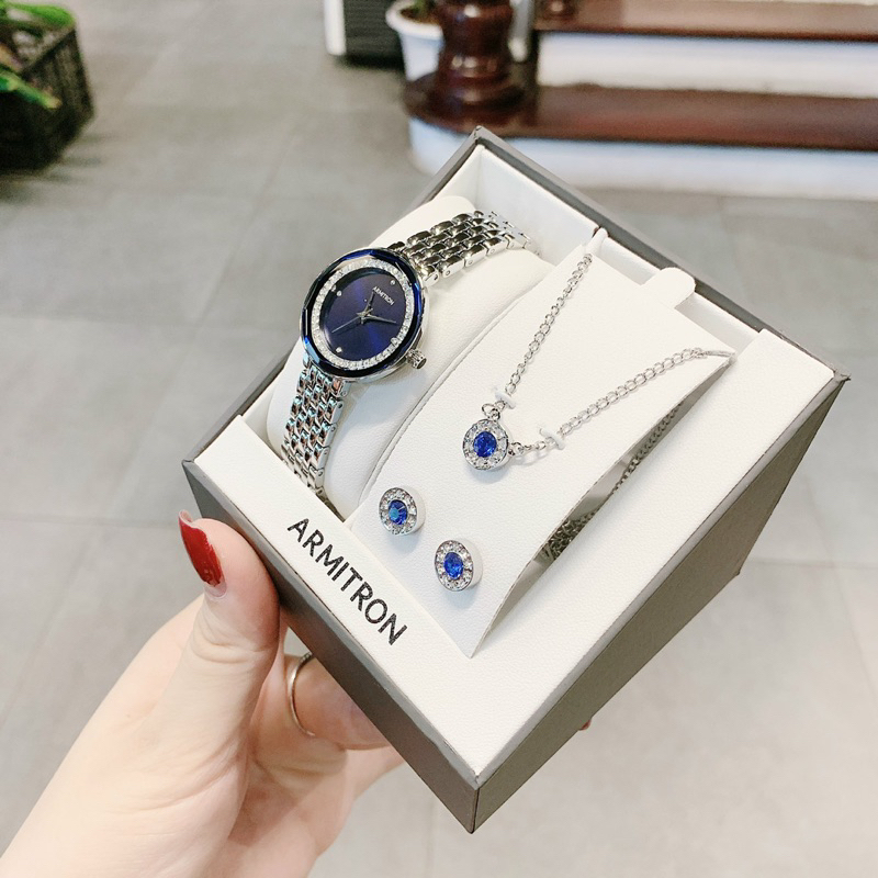 Set đồng hồ nữ Armitron dây thép không gỉ, kích thước 30mm