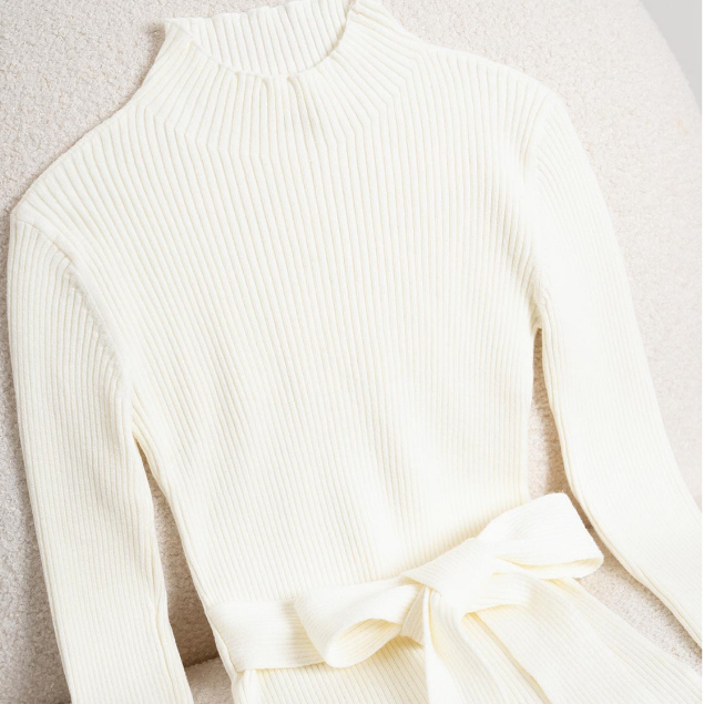 Áo len nữ dáng dài buộc nơ VIEN TRAN V61W21T026