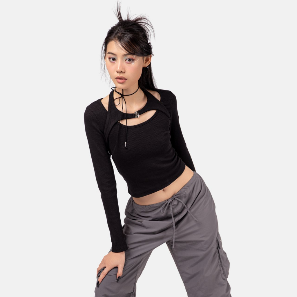 Áo croptop nữ TOPTIFY tay dài kiểu yếm tròng cài khoen Evara Top AC105