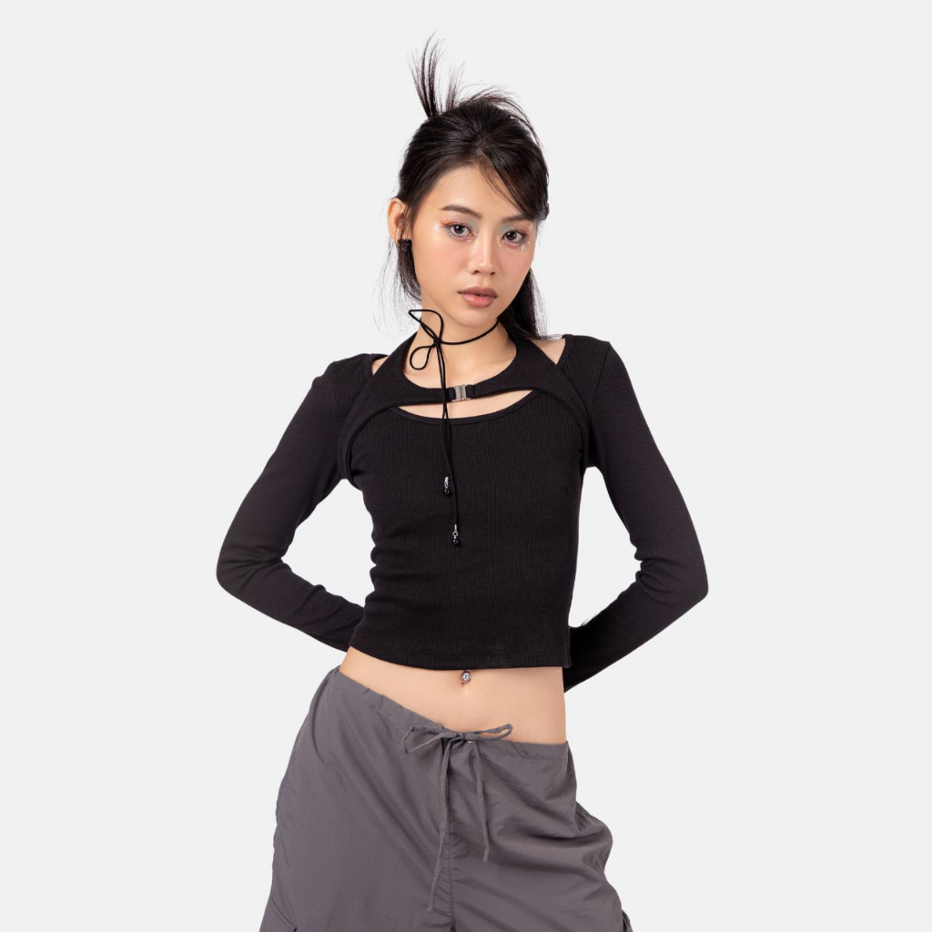 Áo croptop nữ TOPTIFY tay dài kiểu yếm tròng cài khoen Evara Top AC105