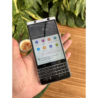  Điện thoại BlackBerry KeyOne Bạc Quốc Tế 