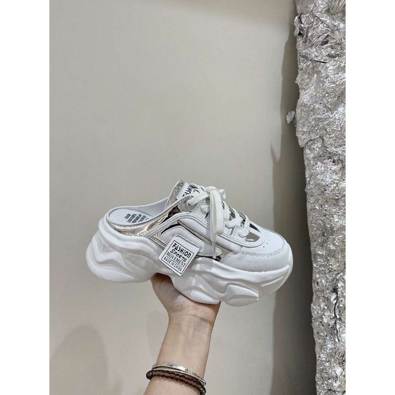 Sục thể thao nữ siêu nhẹ đế bánh mỳ 4-5 - sẵn đen- kem