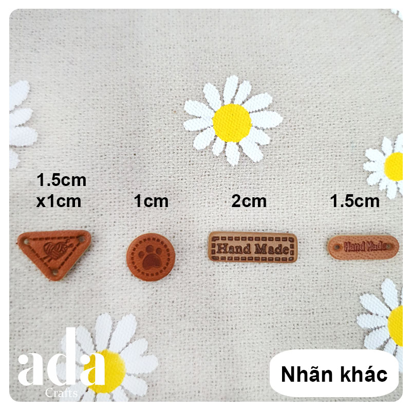Nhãn da may quần áo búp bê mini  - ada.crafts