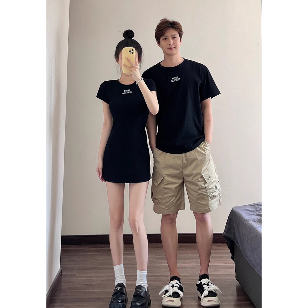 Áo đôi 1ESS<3 dáng xuông trơn basic màu đen và tiêu 𝐋𝐎𝐕𝐄 𝐅𝐎𝐑𝐄𝐕𝐄𝐑 𝐒𝐄𝐓