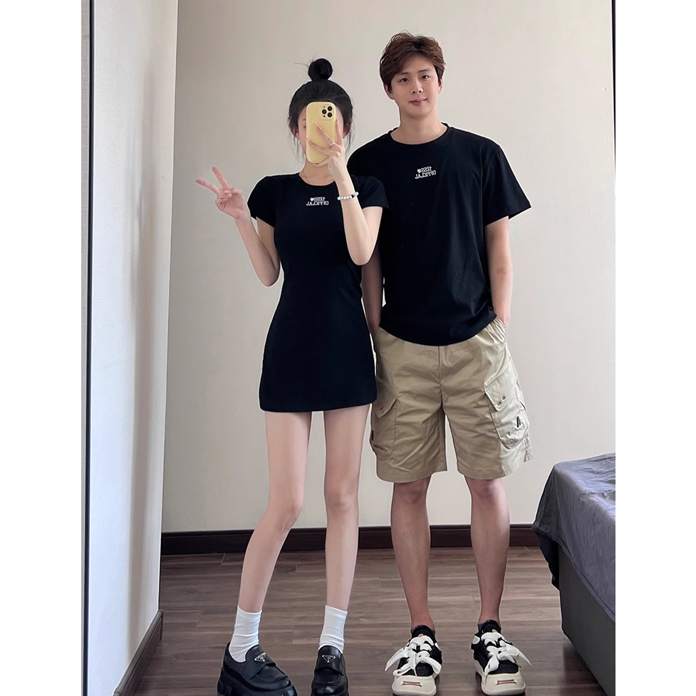 Áo đôi 1ESS<3 dáng xuông trơn basic màu đen và tiêu 𝐋𝐎𝐕𝐄 𝐅𝐎𝐑𝐄𝐕𝐄𝐑 𝐒𝐄𝐓