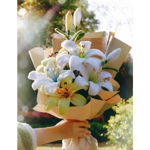 Bó hoa ly handmade kẽm nhung siêu xinh, Elegant Handmade Artificial Lilies