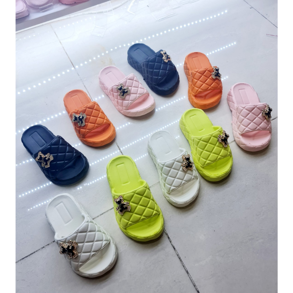 Dép bánh mì cho bé gái họa tiết caro siêu nhẹ đế cao 4 phân siêu êm