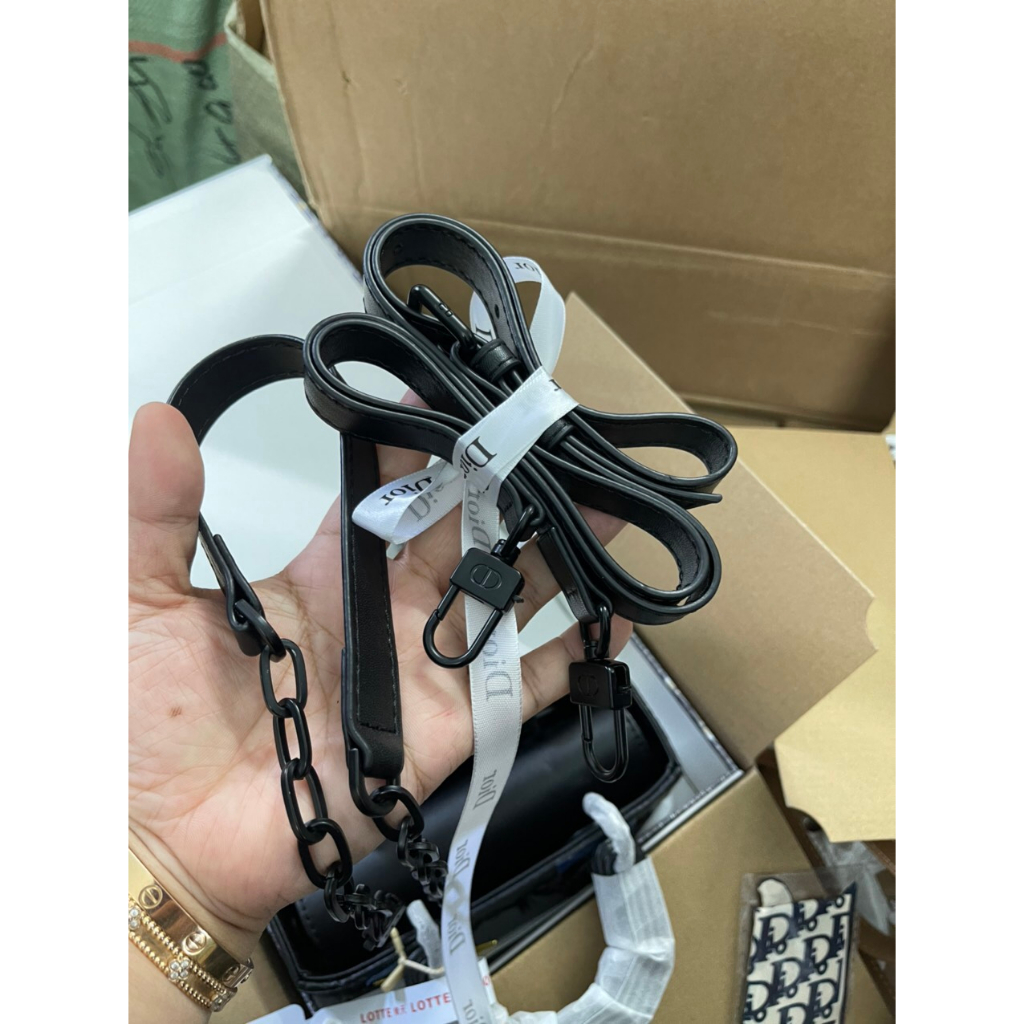 Túi đi ô size 18cm vân kim cương da lì kèm dây đeo chéo full bocx nam châm chuẩn loại 1 MTA27-004-00