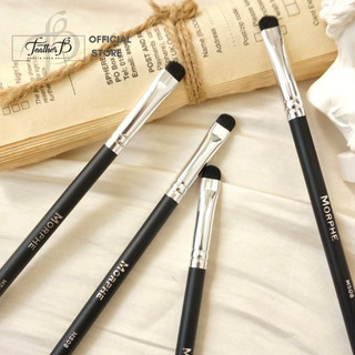 Cọ mí mắt dưới Feather B Morphe M508