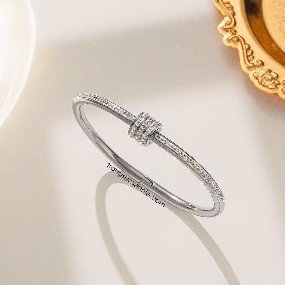 Vòng tay nữ titan Triple Cube