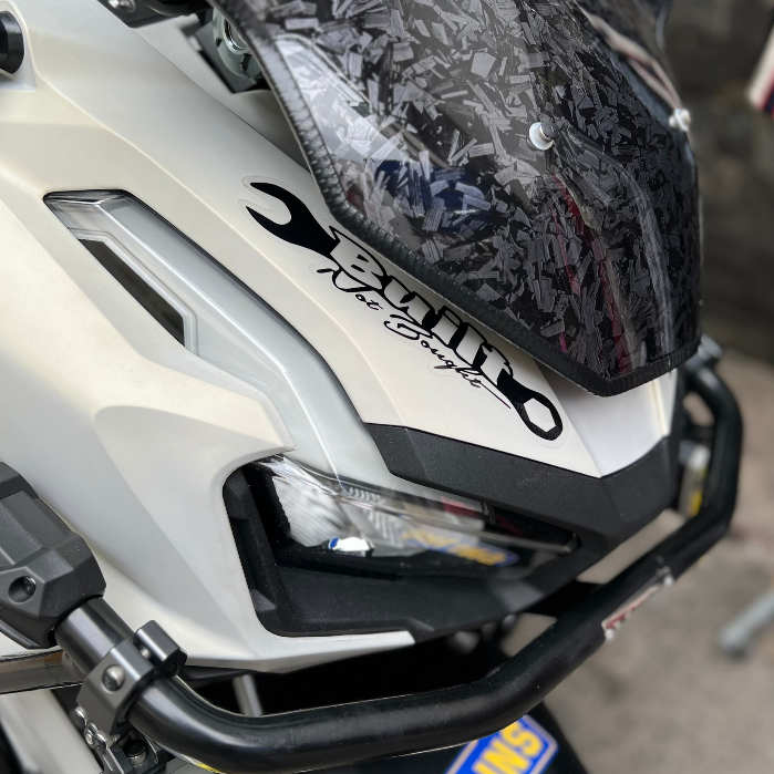 Tem logo sticker racing in siêu trong dán trang trí mọi dòng xe, thích hợp dành cho các loại xe sáng màu