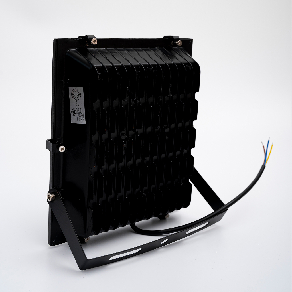 Đèn pha led hắt tường ngoài trời 100w 50w 30w chiếu sáng biển quảng cáo CIR>95% NDA