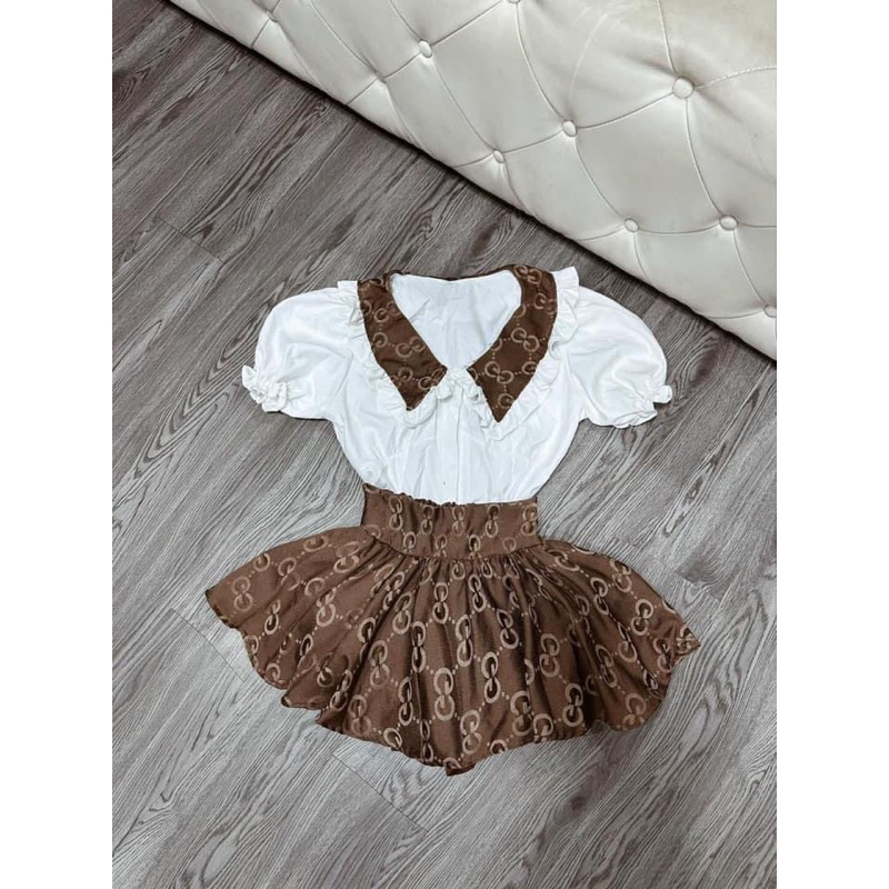 Set áo tay phồng phối chân váy xoè