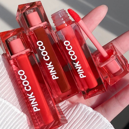 Son bóng Pink coco Water trang điểm môi căng mọng bền màu -  P570