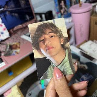 Tách lẻ photocard, album rỗng V Layover BTS