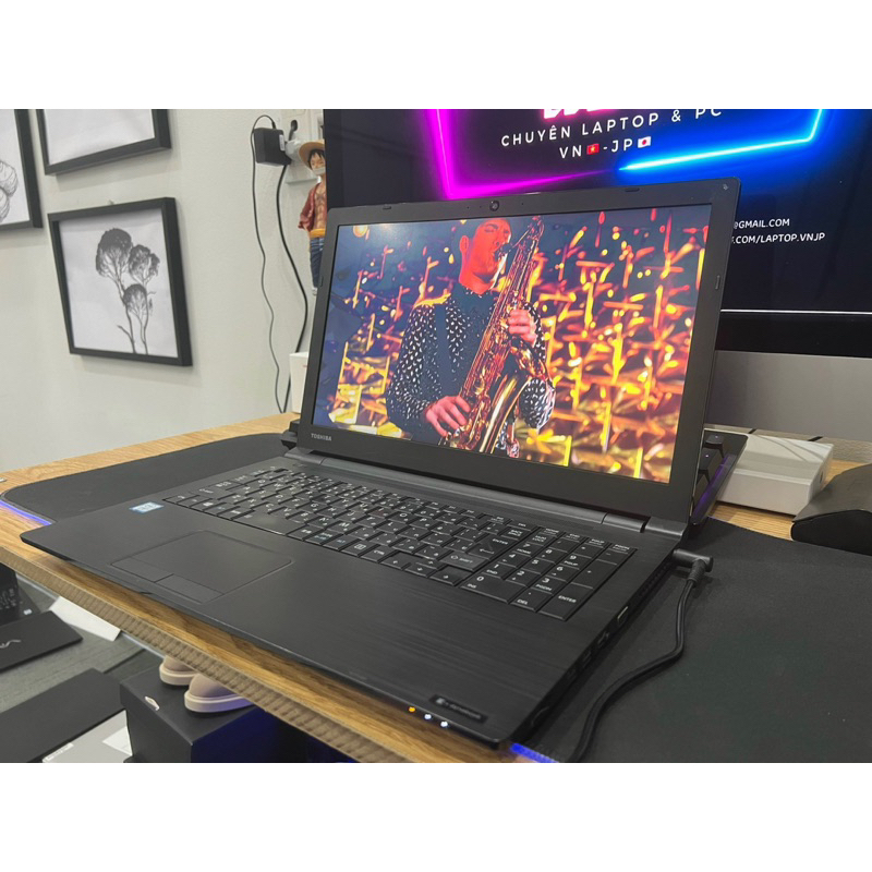 Máy tính Dynabook B65 Core i5-18250U SSD 256g | BigBuy360 - bigbuy360.vn