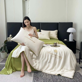 PHI LỤA CHĂN CHẦN