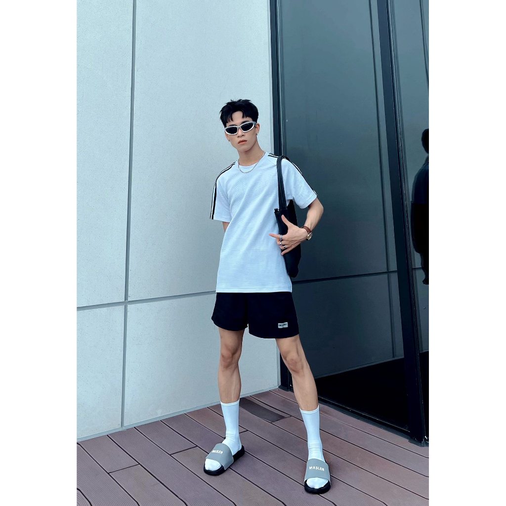 Dép nam quai ngang M Masler-MT màu xám với đế thiết kế chống trơn trượt, chống nước và quai thoáng khí MT8