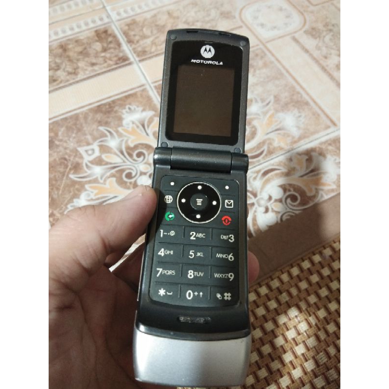 Điện thoại motorola như hình