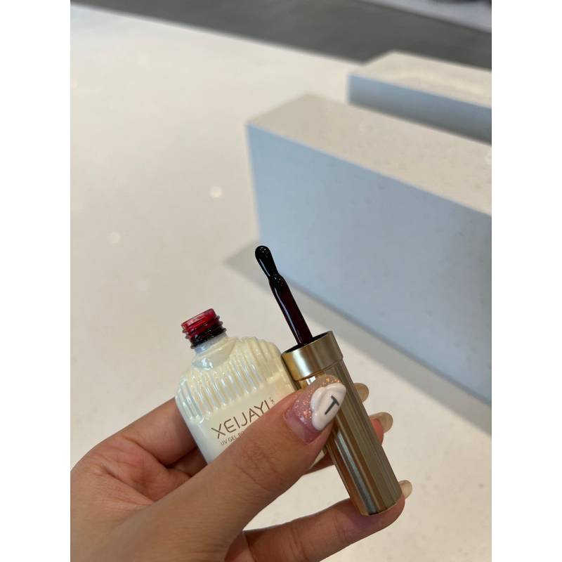 Sơn gel thạch đỏ đậm