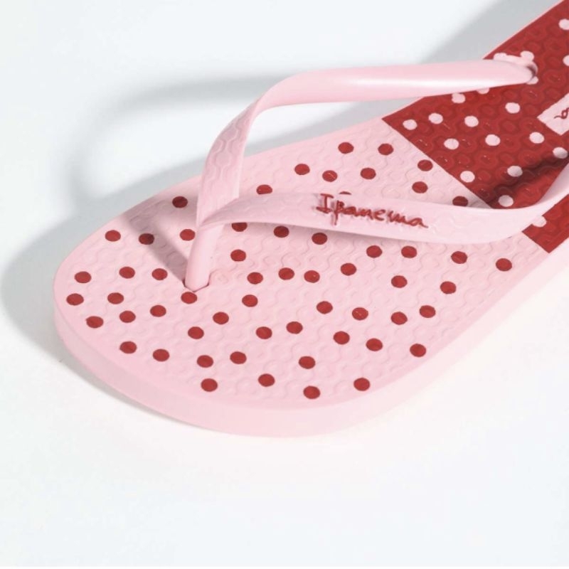 Dép xỏ ngón IPANEMA chính hãng.