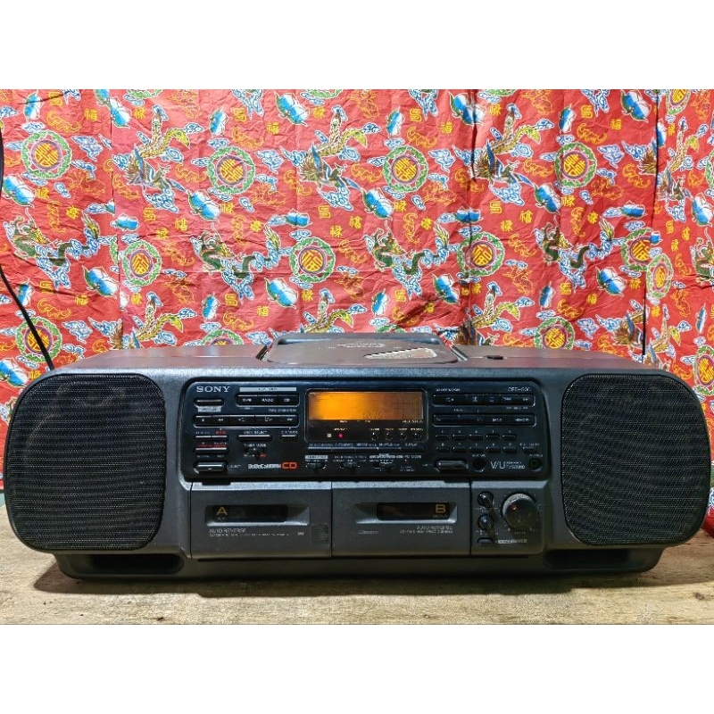 Đài cổ Radio/Cassette/Đĩa Sony CFD-500 điện 220v