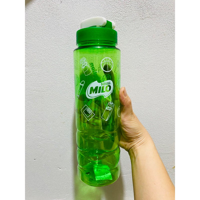 Bình nước milo 1 lít (mẫu ngẫu nhiên)