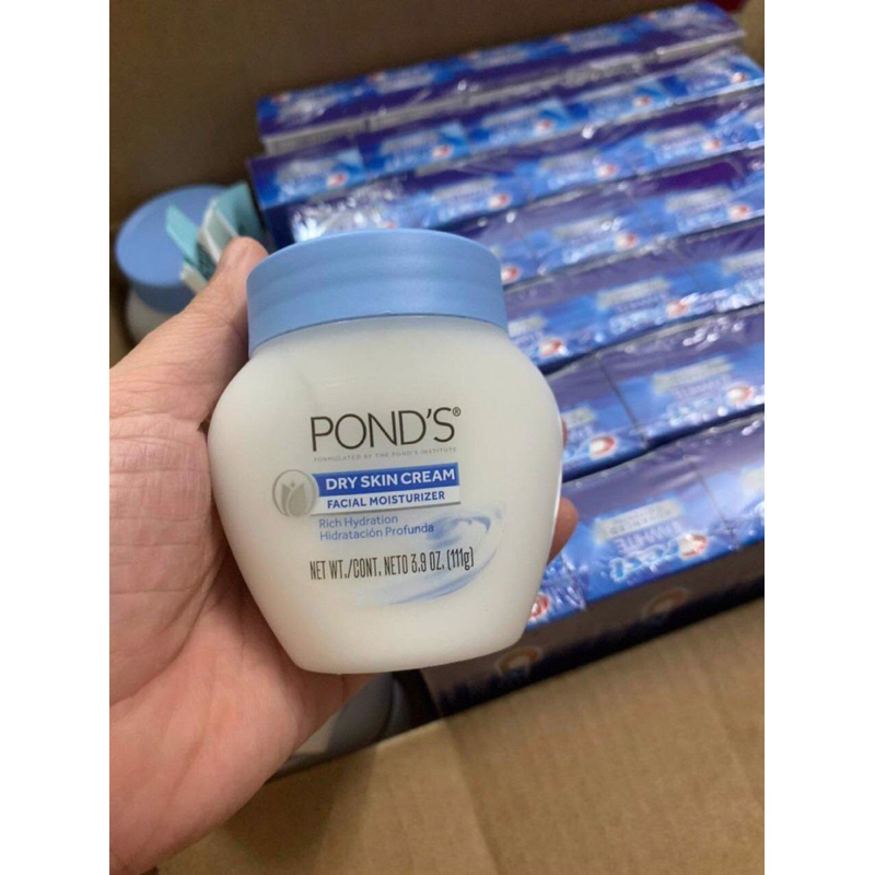 Kem dưỡng ẩm Pond's Dry Skin Cream dành cho da khô.