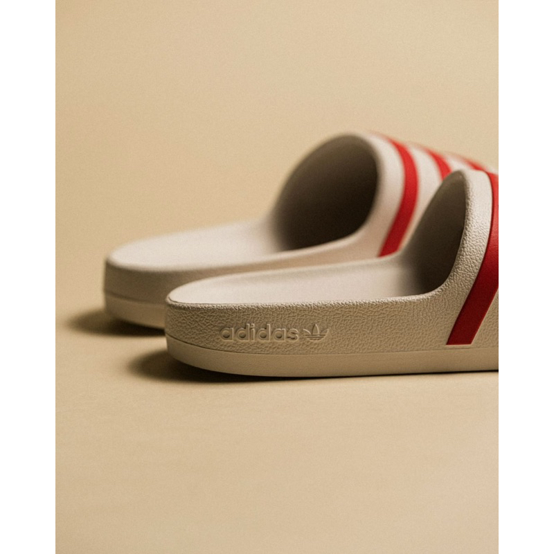 Dép Adidas Adifom Adilette Thể Thao Thời Trang Màu Trắng Nam Nữ Có Sẵn HQ8748/IG5095