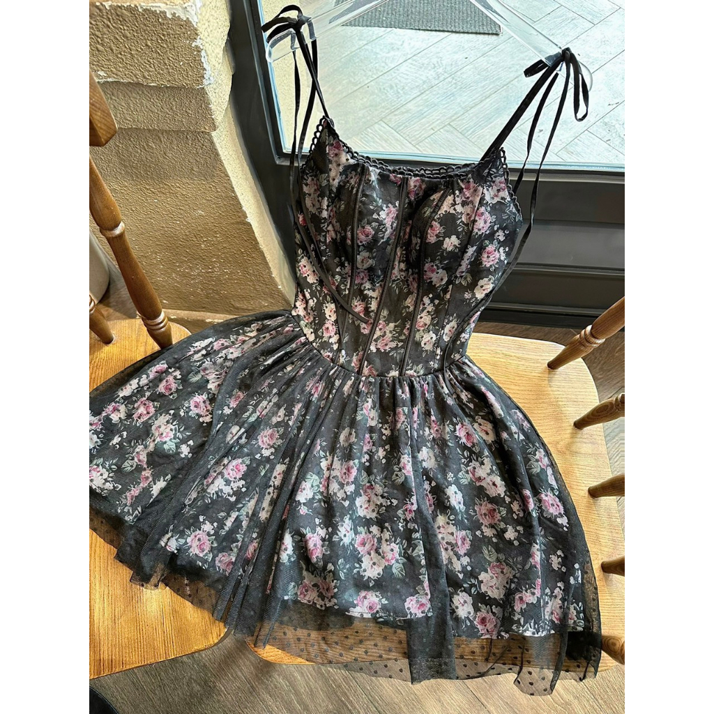 Đầm hoa 2 dây corset viền ren phủ lưới ren bi