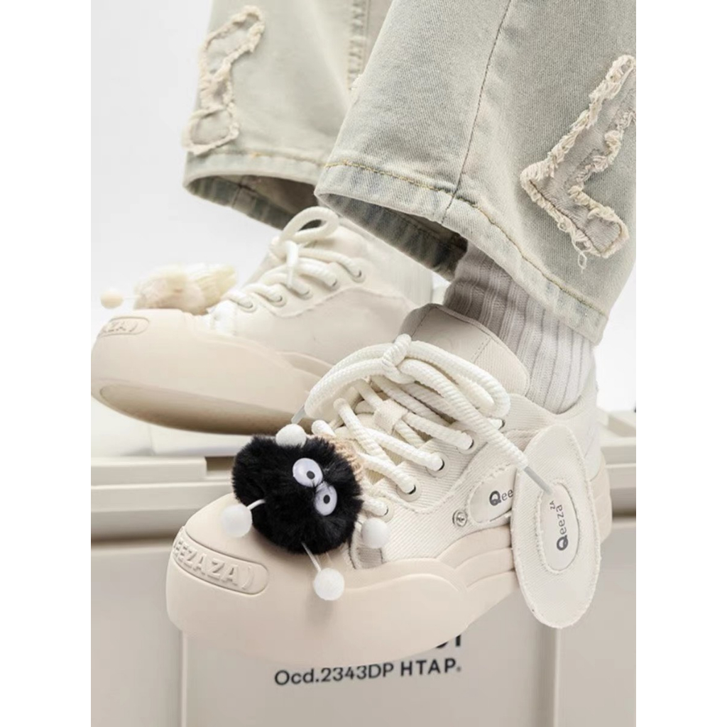 Giày thể thao nữ, sục thể thao nữ gắn tag gấu siêu dễ thương HOT TREND 2023 !