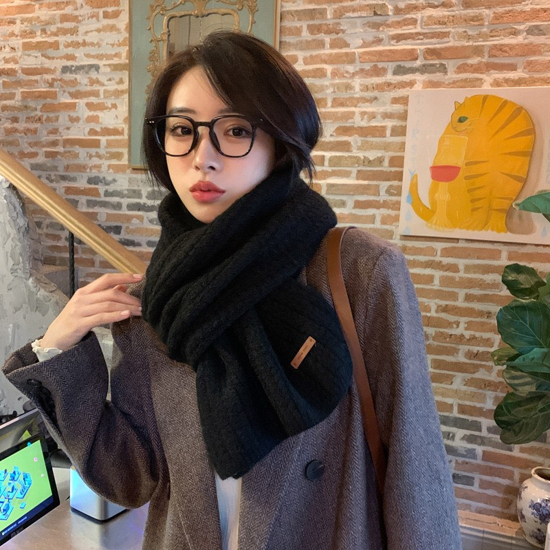 KHĂN CHOÀNG CHẤT LEN TO ĐAN MỊN MÀU TRUNG TÍNH UNISEX