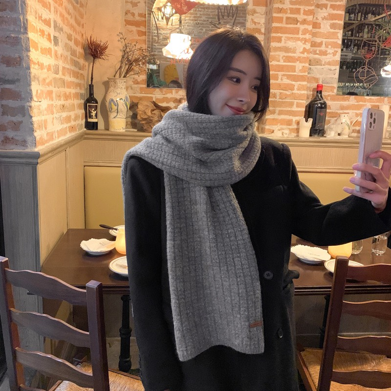 KHĂN CHOÀNG CHẤT LEN TO ĐAN MỊN MÀU TRUNG TÍNH UNISEX