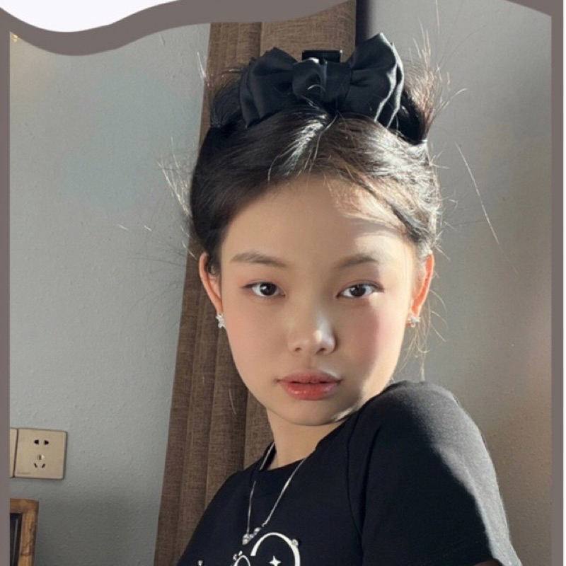 KẸP TÓC JENNIE NƠ TO HÀNG SẴN CECE.STORE